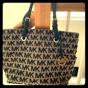 MICHAEL KORS BAG